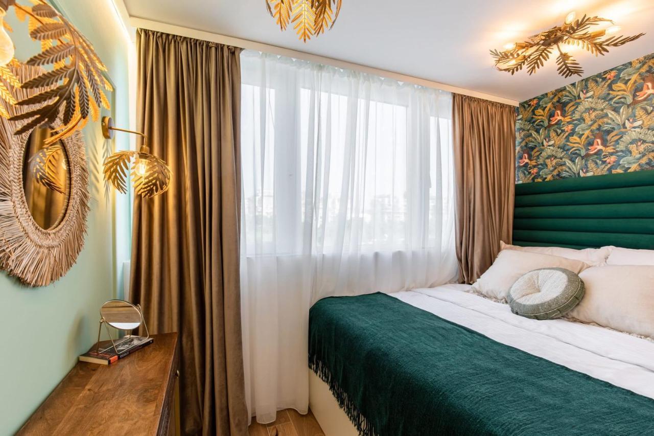 Holt - Leagues And Words Under The Sea Apartment Bucureşti Exterior foto